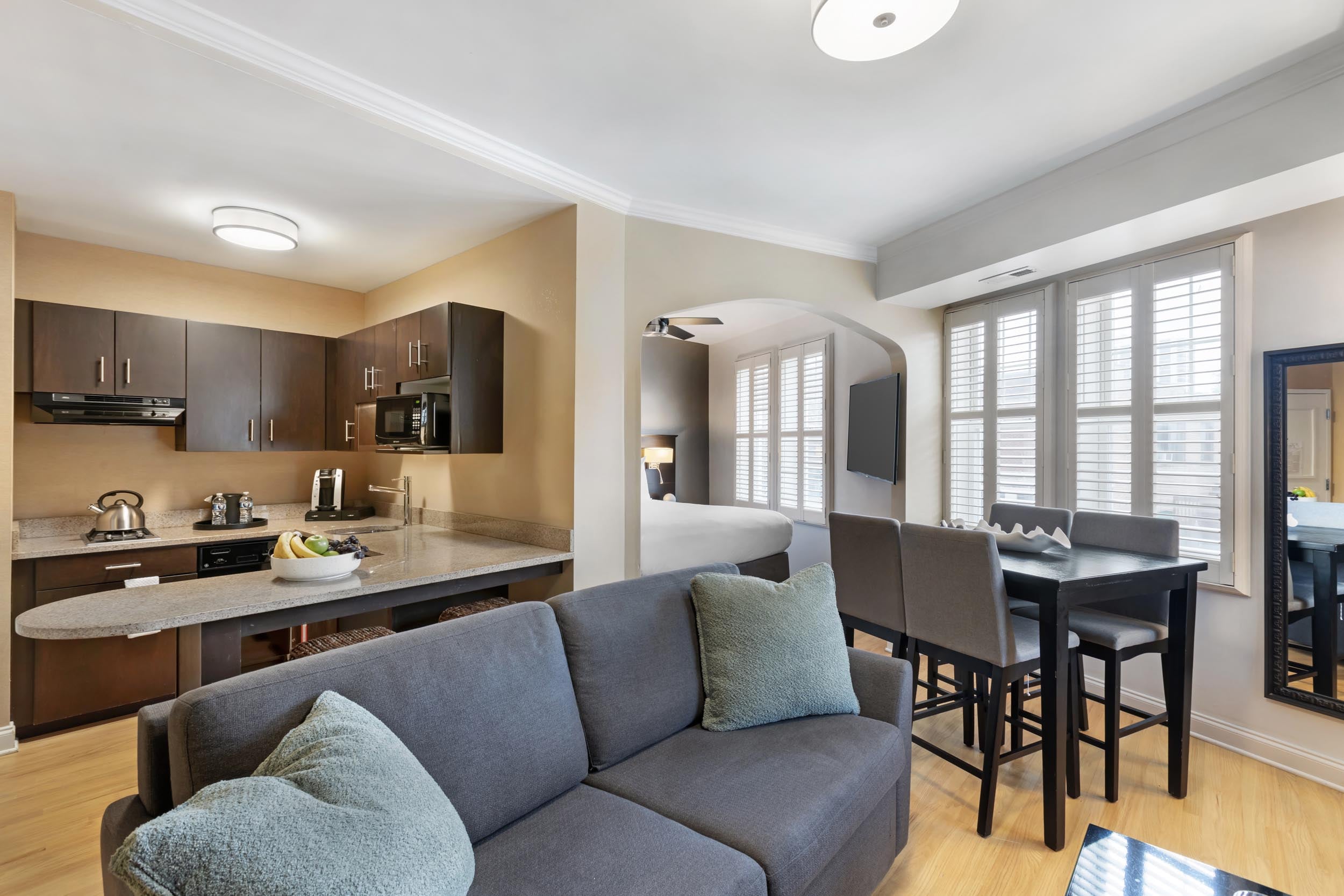 Best Western Plus Hawthorne Terrace 호텔
