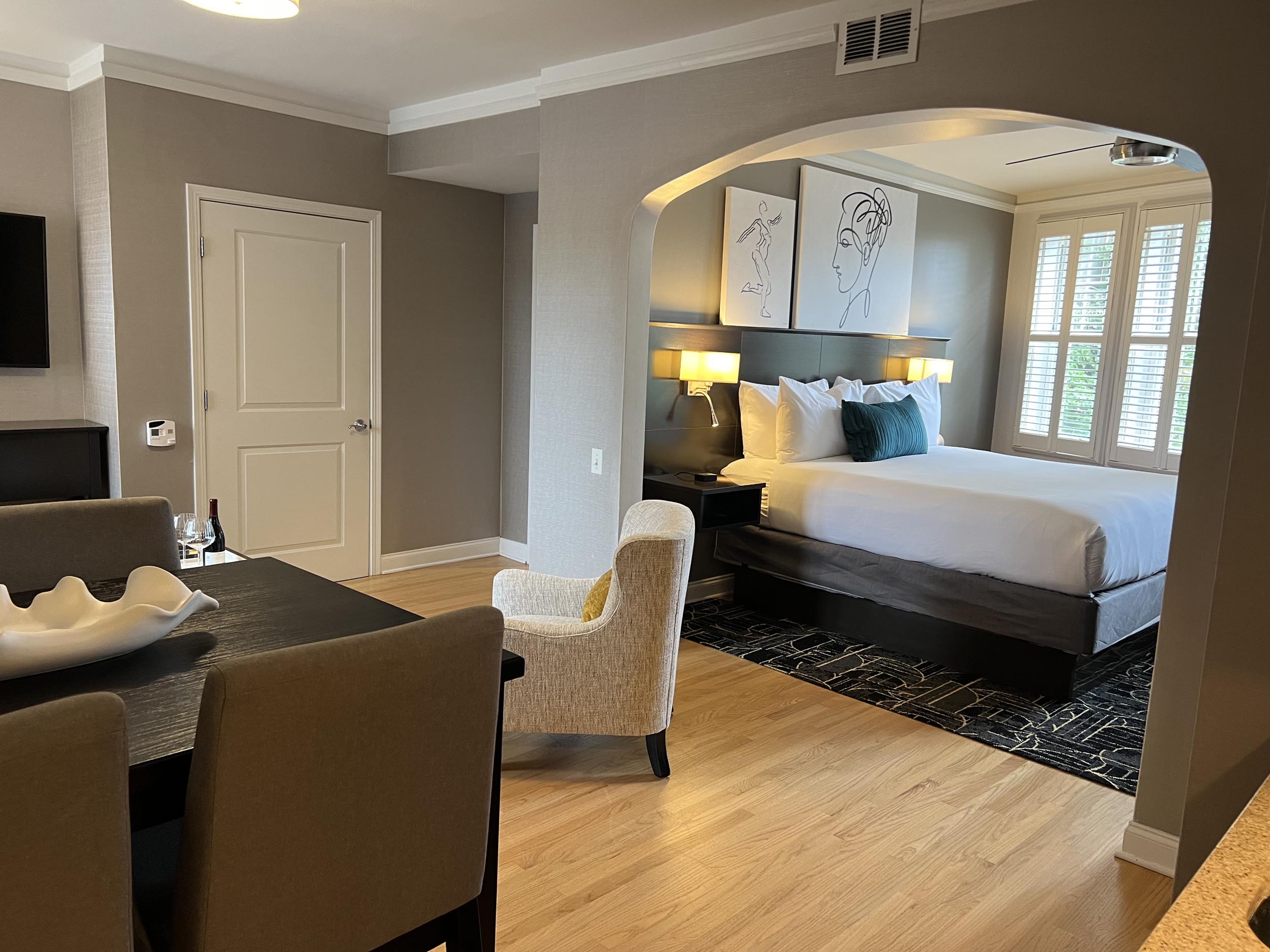 Best Western Plus Hawthorne Terrace 호텔